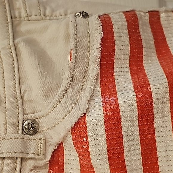 Miss Me White Denim USA Flag Shorts Women's 28 - Picture 5 of 7